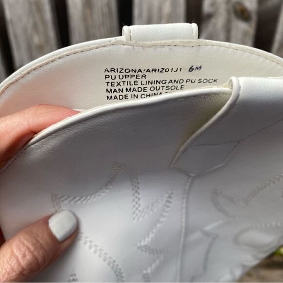 Madden Girl Arizona western Boot in Bone Paris size 6 - Picture 13 of 16